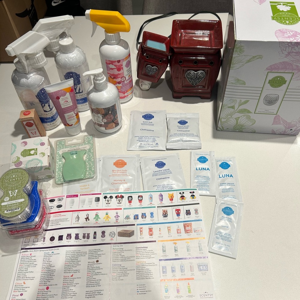 Scentsy random products bundle!